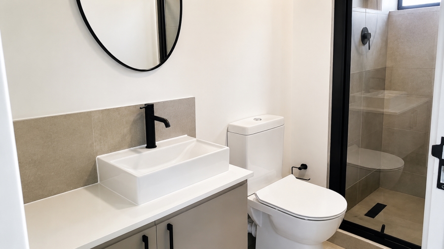 1 Bedroom Property for Sale in Table View Western Cape